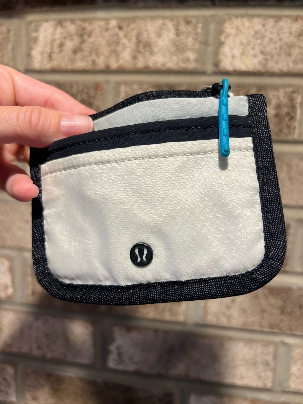 Lululemon True Identity Card Case - Picture 5 of 14